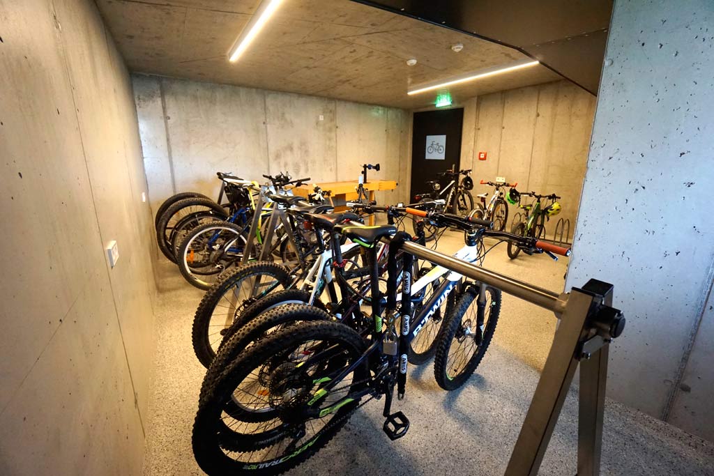 Hotel Dreisonnenhof Fiss Bike Abstellraum 3